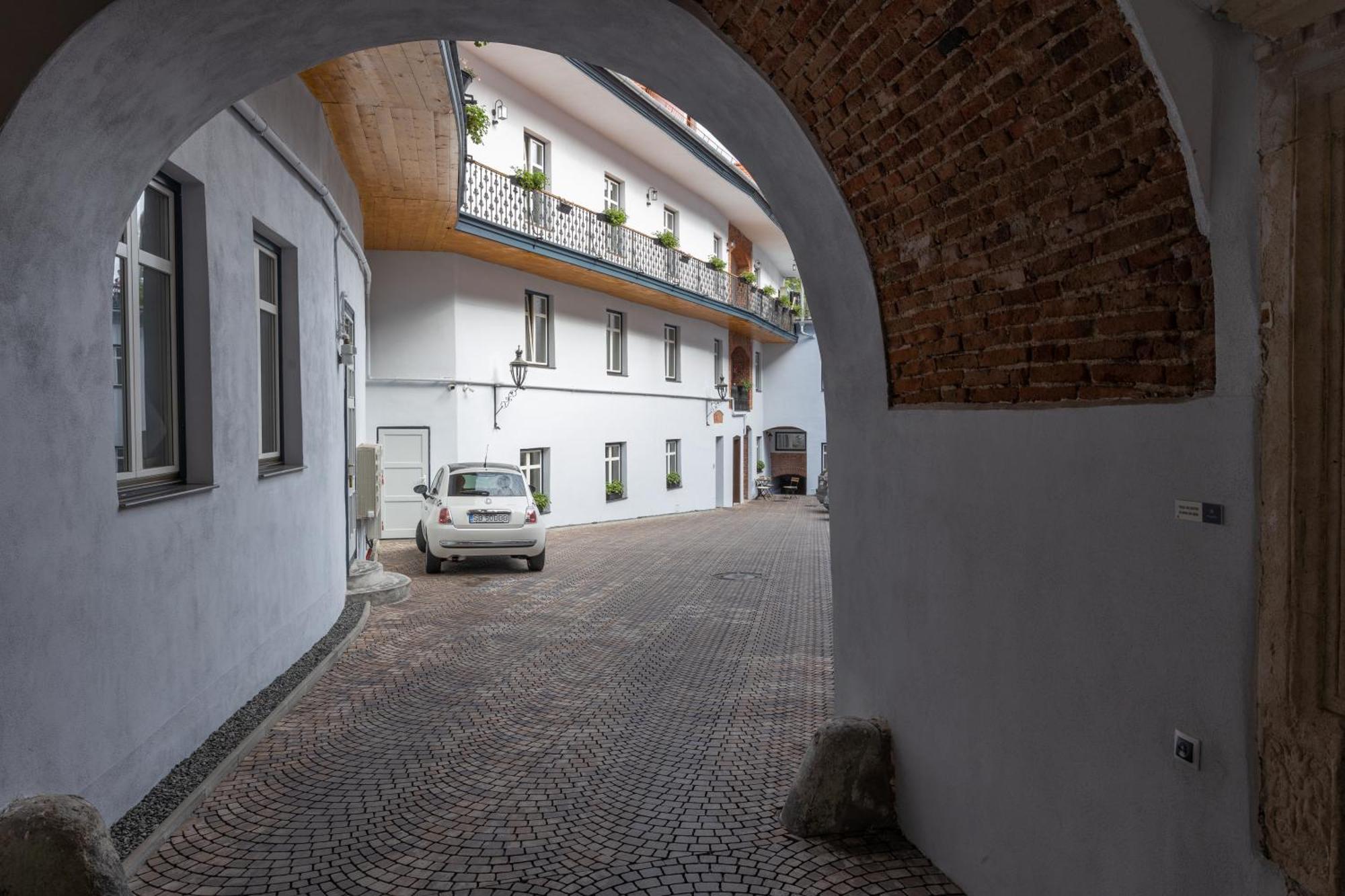 Magister Seven Bed & Breakfast Sibiu Eksteriør bilde